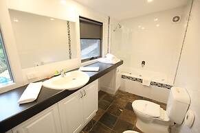 Points South By The Sea