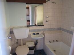 Canberra Lyneham Motor Inn