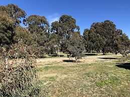 Canberra Lyneham Motor Inn