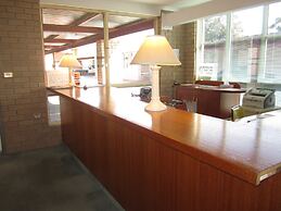 Canberra Lyneham Motor Inn