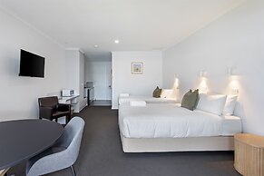 Mariners Cove at Paynesville Motel & Apartments