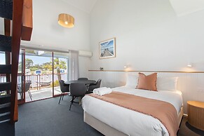 Mariners Cove at Paynesville Motel & Apartments