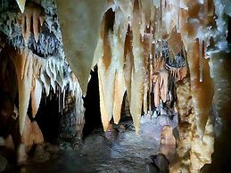 Mariners Cove at Paynesville Motel & Apartments