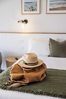 Mariners Cove at Paynesville Motel & Apartments