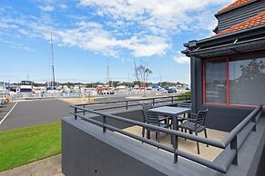 Mariners Cove at Paynesville Motel & Apartments