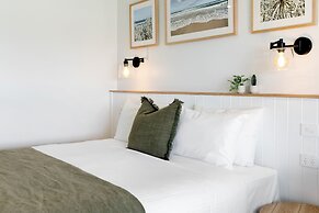 Mariners Cove at Paynesville Motel & Apartments