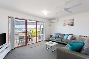 Mariners Cove at Paynesville Motel & Apartments