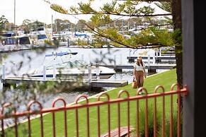 Mariners Cove at Paynesville Motel & Apartments