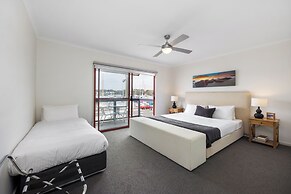 Mariners Cove at Paynesville Motel & Apartments