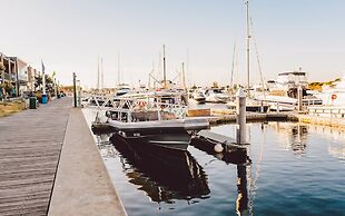 Point Lonsdale Holiday Apartments - Adults only