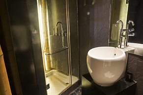 Thang Long Espana Hotel