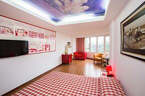 Thang Long Espana Hotel