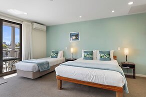 Nautilus Lodge