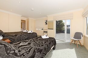 The Esplanade Kingston Beach - Beachfront