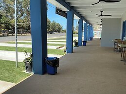 Moore Park Beach Motel