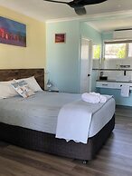 Moore Park Beach Motel