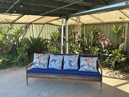 Moore Park Beach Motel
