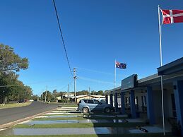 Moore Park Beach Motel