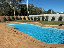 Moore Park Beach Motel