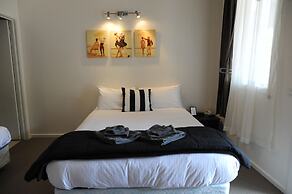 Norwood House Motel & Reception Centre