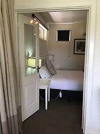 Norwood House Motel & Reception Centre