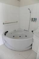 Norwood House Motel & Reception Centre