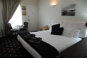 Norwood House Motel & Reception Centre