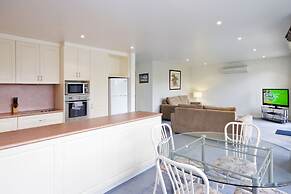 Anchorage Motel and Villas