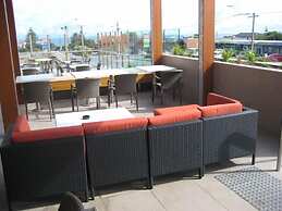 Christies Beach Hotel