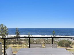 Meridian Alex Beach Apartments