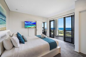 Meridian Alex Beach Apartments