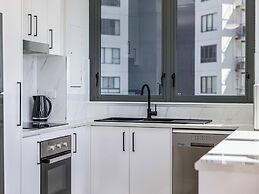 Meridian Alex Beach Apartments