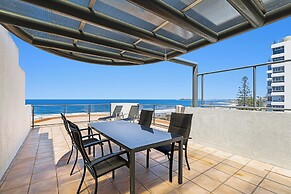 Meridian Alex Beach Apartments