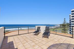 Meridian Alex Beach Apartments