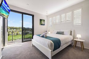 Meridian Alex Beach Apartments