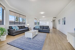 Meridian Alex Beach Apartments