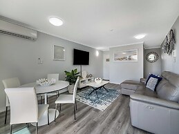 Meridian Alex Beach Apartments