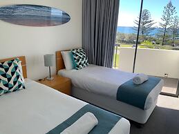 Meridian Alex Beach Apartments