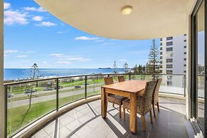 Meridian Alex Beach Apartments