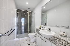 Meridian Alex Beach Apartments