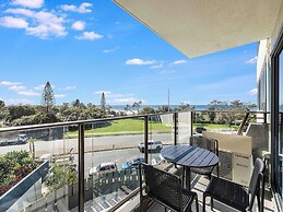Meridian Alex Beach Apartments