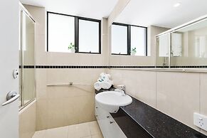 Meridian Alex Beach Apartments