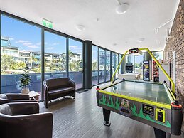 Meridian Alex Beach Apartments