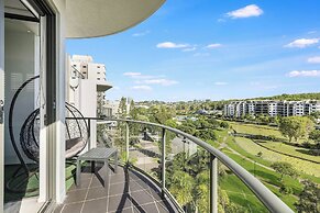 Meridian Alex Beach Apartments