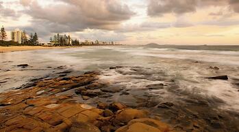 Meridian Alex Beach Apartments