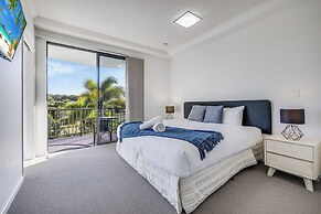 Meridian Alex Beach Apartments