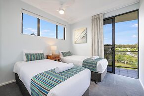 Meridian Alex Beach Apartments