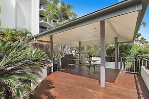 Meridian Alex Beach Apartments