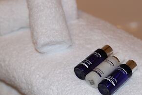 Belle's at Montville