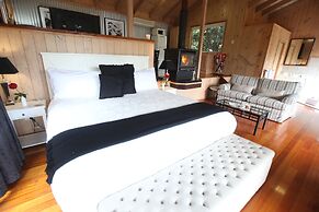 Belle's at Montville